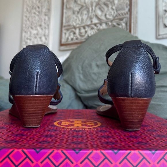 Tory Burch Chandler Wedge 50MM Wedge Sandal Black Size 8 in Box with Dust Bag - Picture 11 of 14